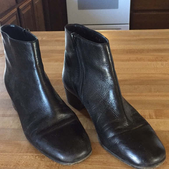 Cole Haan Shoes - Cole Haan  bootie with side zipper 91/2B